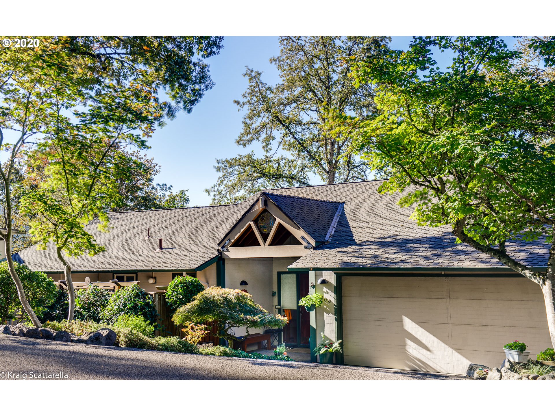 2100 SUMMIT DR Portland Home Listings - The Rob Levy Team Real Estate