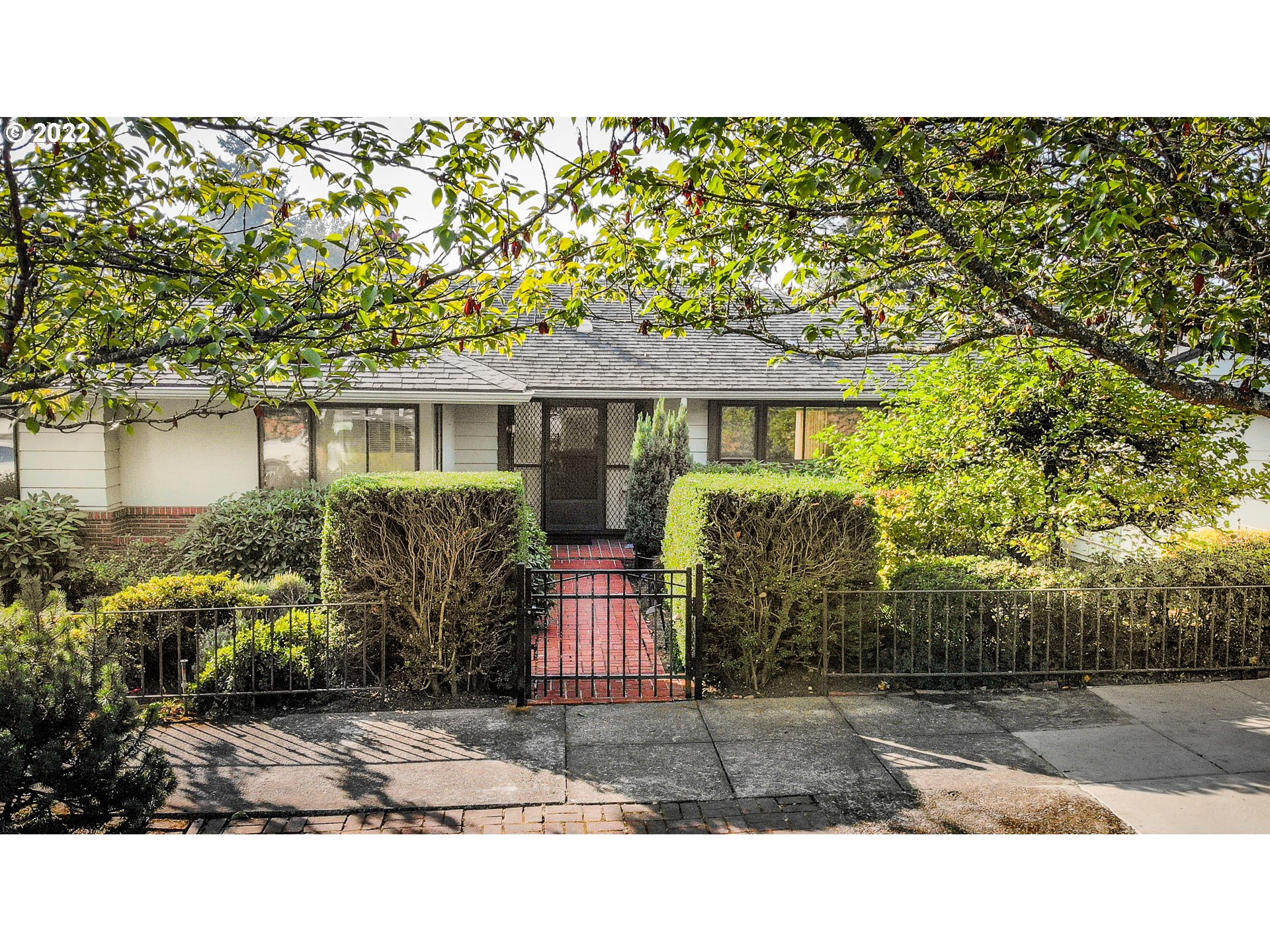 4175 SW COUNCIL CREST DR Portland Home Listings - The Rob Levy Team Real Estate