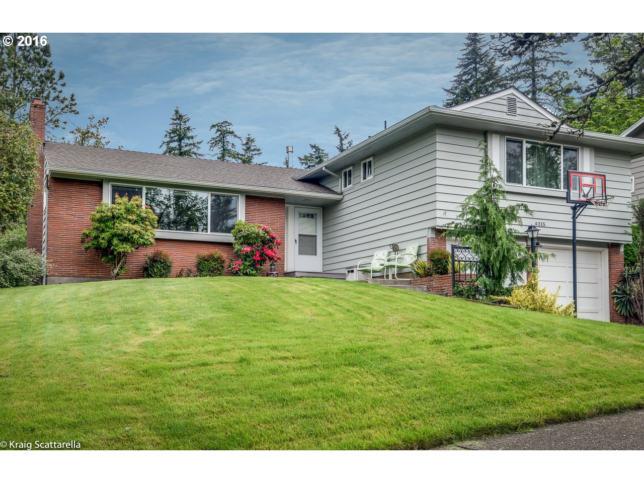 4315 SW IOWA ST Portland Home Listings - The Rob Levy Team Real Estate